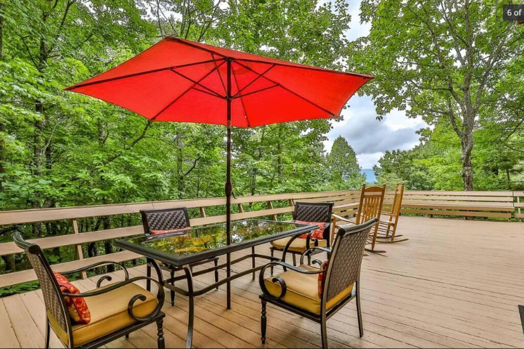 Blue Ridge Bliss- Spacious Cabin, Pets, Hot Tub! エクステリア 写真