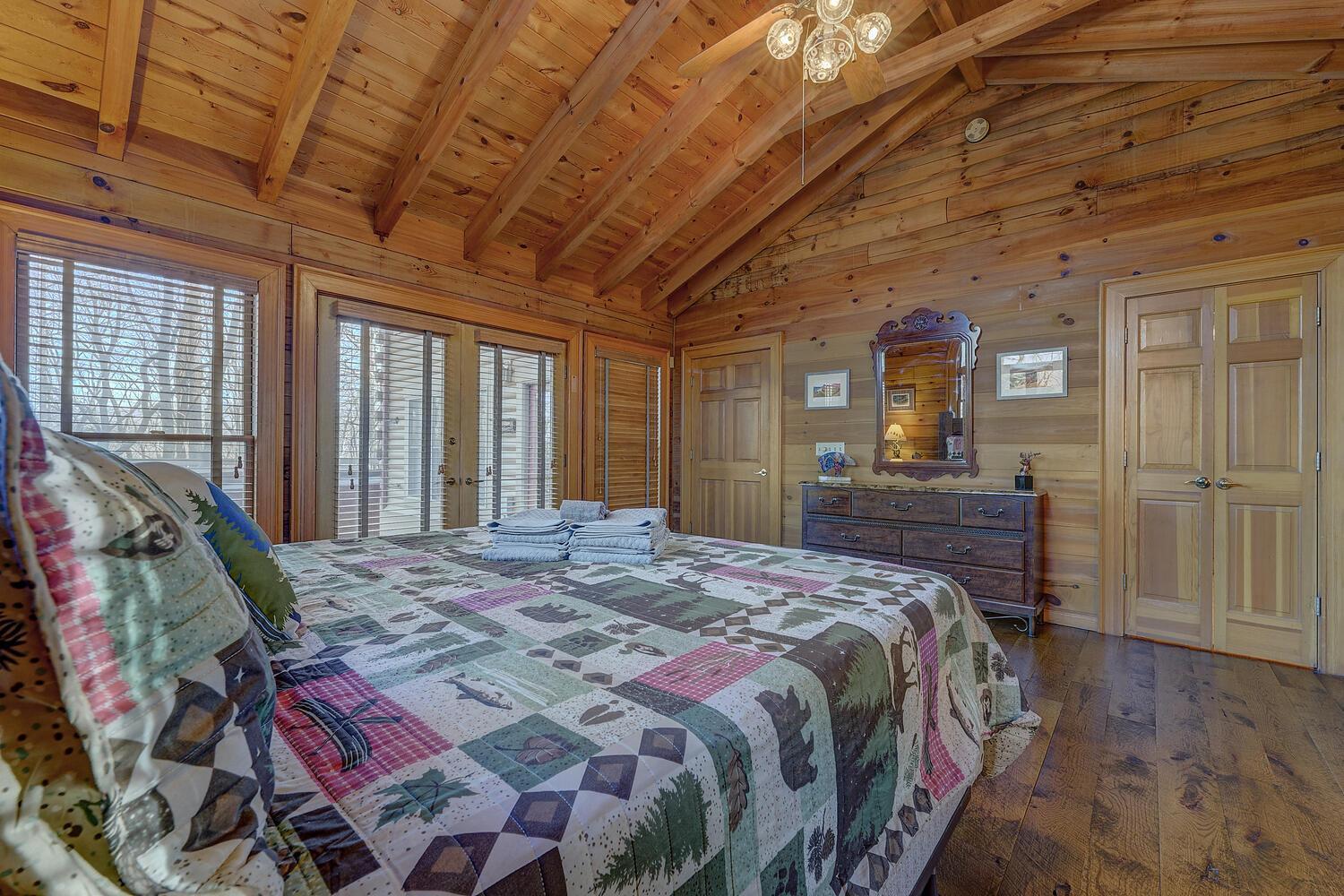 Blue Ridge Bliss- Spacious Cabin, Pets, Hot Tub! エクステリア 写真